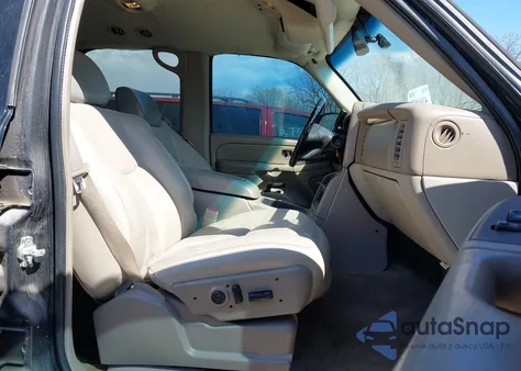 2005 Chevrolet Tahoe Ls from USA, damaged, VIN 1GNEC13TX5R224878